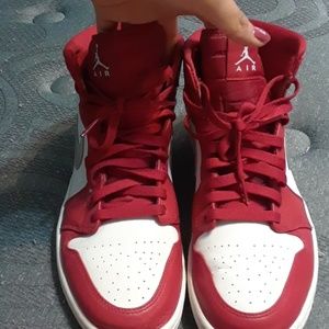 air jordan high tops red